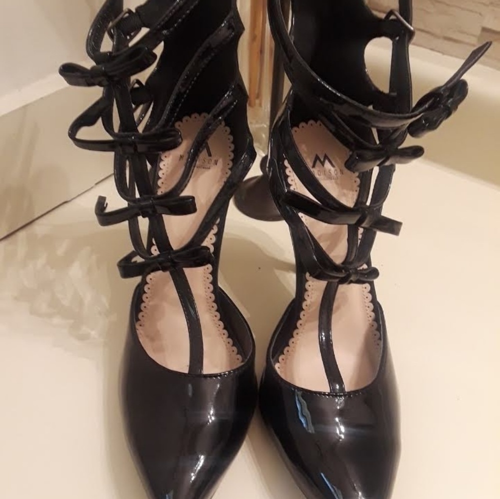 Women's Shoe by Madison Size 9
